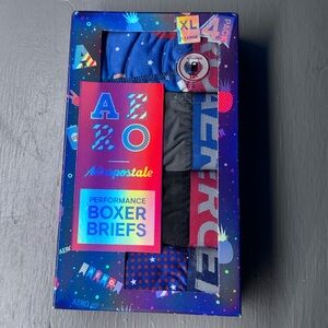 Aeropostale Men's Patriotic Boxer Briefs 4-Pack